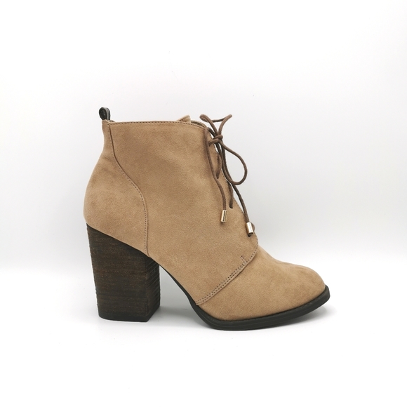 SIZE 8 Call it SPRING Boots, Soft Tan, Ankle Boots NWOT - Picture 10 of 10